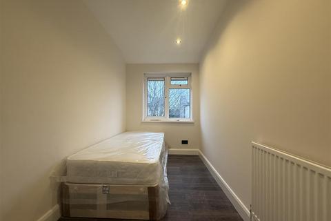 4 bedroom house to rent, Ridley Road, Welling