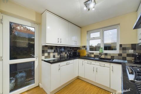 11 Hulbert End, Aylesbury, HP21 9DF
