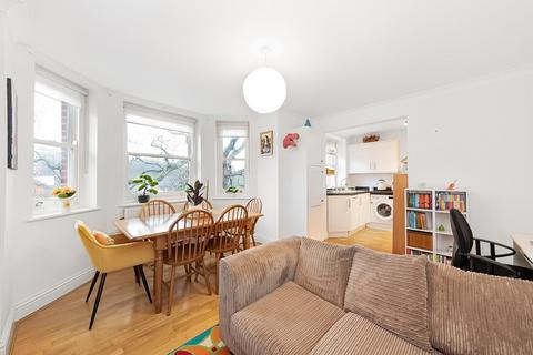 2 bedroom flat for sale, Dulwich Wood Park, Crystal Palace, London, SE19