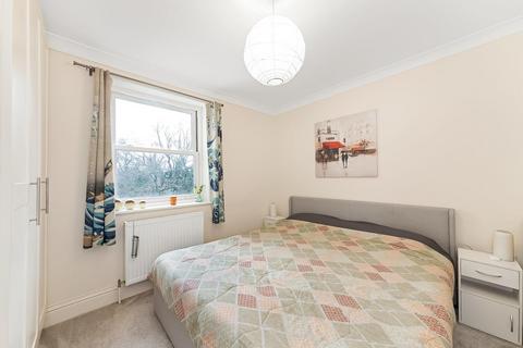 2 bedroom flat for sale, Dulwich Wood Park, Crystal Palace, London, SE19