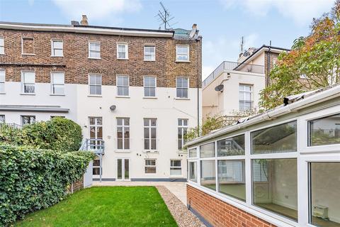 3 bedroom flat to rent, Buckland Crescent, Belsize Park, NW3