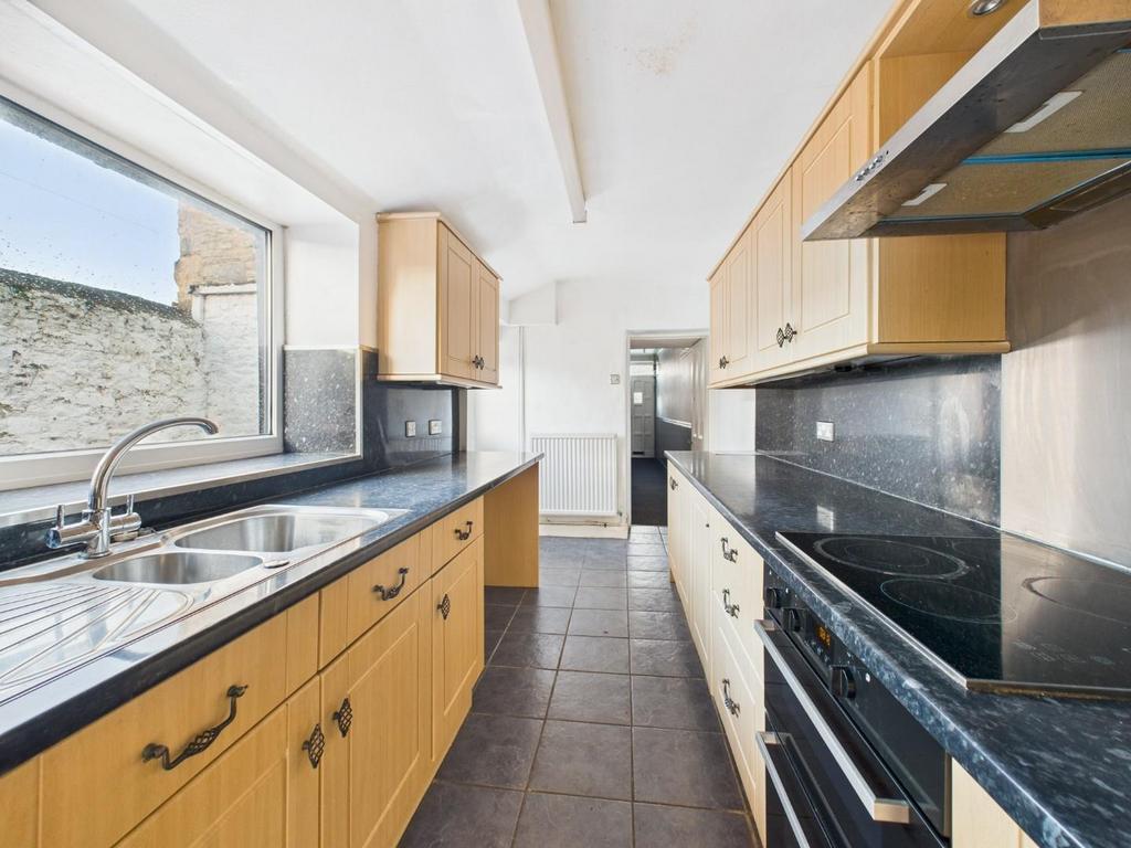 CAM04169 G0-PR0157-STILL007.jpg