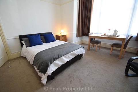 1 bedroom in a house share to rent, York Road, Southend On Sea SS1