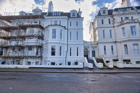 2 bedroom apartment to rent, Augusta Gardens, Folkestone, CT20