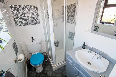 32 Upper Lane, Netherton, Wakefield, WF4 4NQ