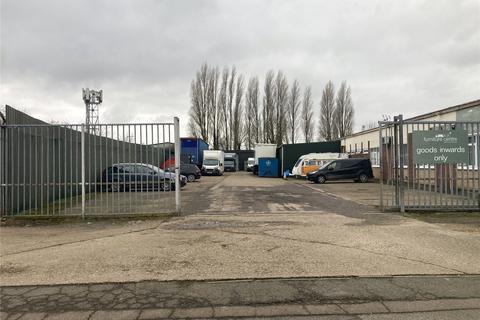 Industrial unit to rent, Pytchley Lodge Rd, Pytchley Lodge Industrial Est, Kettering, Northants, NN15