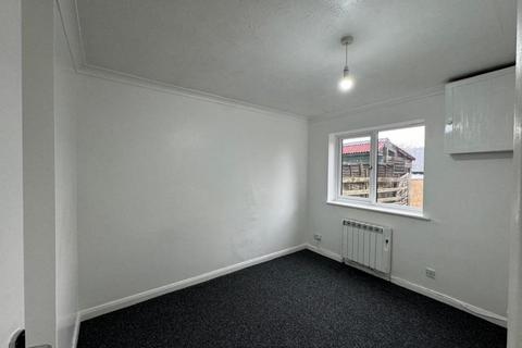 1 bedroom flat to rent, Kitchener Road, Hp11