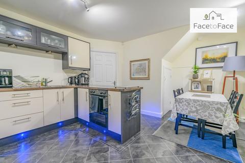 4 bedroom detached house for sale, Ivy Place, Todmorden OL14