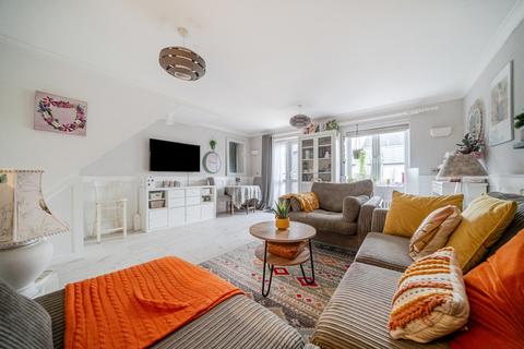 32 Hibbs Close, Swanley, BR8 7FA