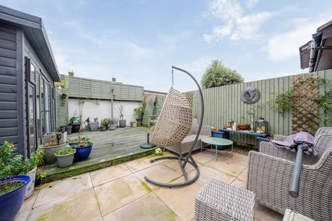 32 Hibbs Close, Swanley, BR8 7FA