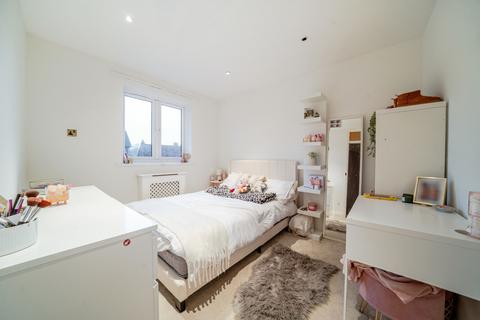 32 Hibbs Close, Swanley, BR8 7FA