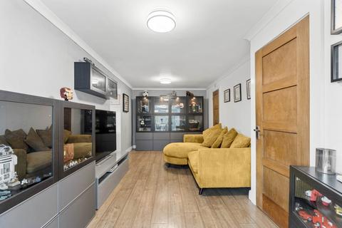 73 Norton Leys, Rugby, CV22 5RT
