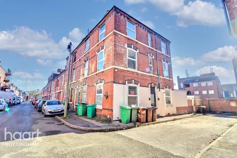 4 bedroom terraced house for sale, Sherbrooke Road, Carrington