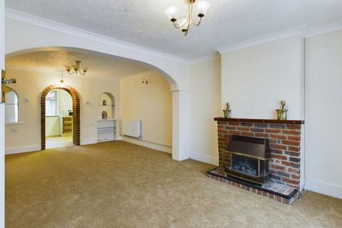 11 Church Road, Watton, Thetford, IP25 6DQ