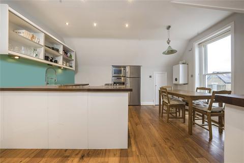 2e Glamorgan Road, Kingston Upon Thames, KT1 4HP