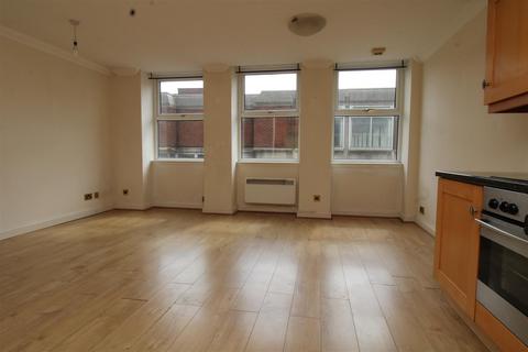 2 bedroom flat to rent, Priestgate, Peterborough, Cambridgeshire