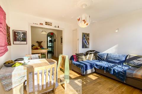 2 bedroom maisonette for sale, Sutterton Street, Islington, N7