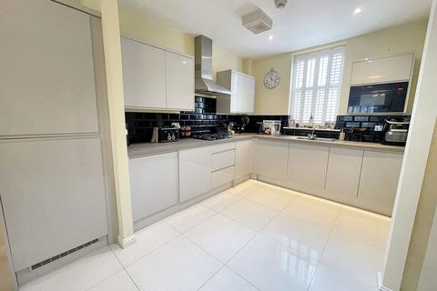 4 bedroom townhouse for sale, Main Street, Solihull B90