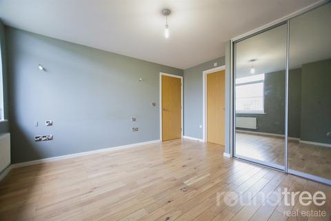 2 bedroom flat to rent, Oat House, Peacock Close, Mill Hill, NW7