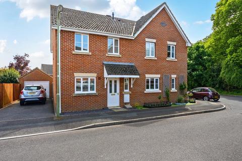 8 Jack Close, Chandler's Ford, Eastleigh, SO53 4NU