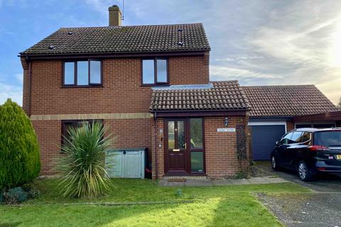 4 bedroom detached house for sale, Heathfields, Trimley St Martin, IP11