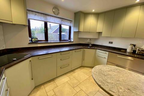 4 bedroom detached house for sale, Heathfields, Trimley St Martin, IP11