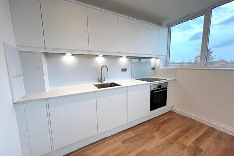 1 bedroom apartment to rent, Golden House, Guildford GU1