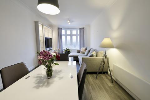 2 bedroom apartment for sale, Parkview Court, London