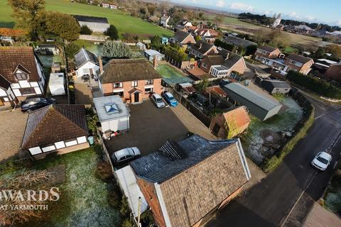 3 bedroom detached house for sale, Staithe Road, Martham