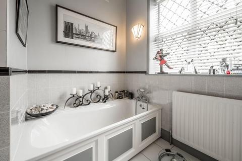 48 Fitz Roy Avenue, Birmingham, B17 8RJ