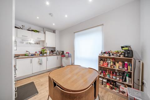 3 bedroom end of terrace house for sale, Chiltonian Mews, London, SE13