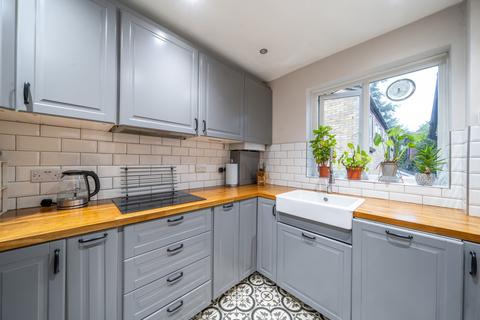 28 The Avenue, Northwood, HA6 2NL