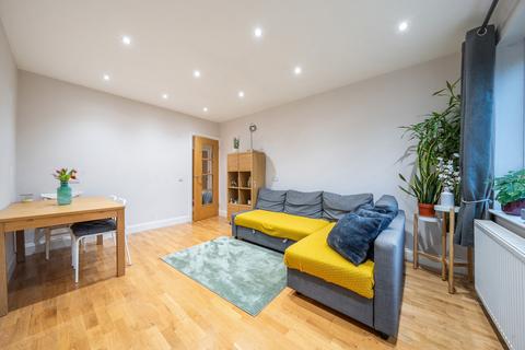 28 The Avenue, Northwood, HA6 2NL