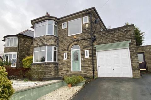 3 bedroom detached house to rent, Staincliffe Road, Dewsbury, WF13