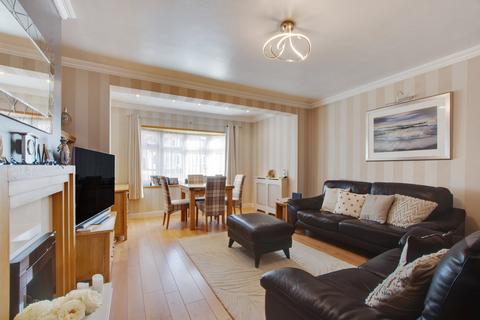 61 Wyncham Avenue, Sidcup, DA15 8EU