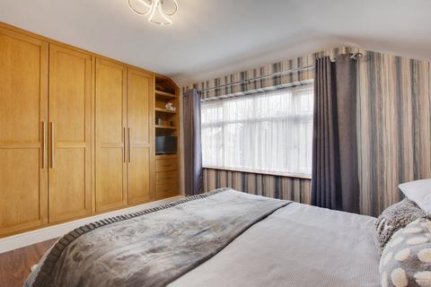 61 Wyncham Avenue, Sidcup, DA15 8EU