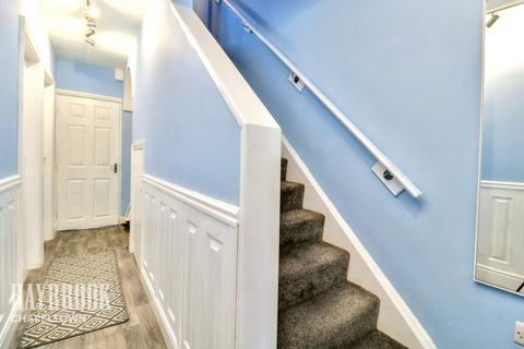 3 Chapel Close, Burncross, Sheffield, S35 1SR
