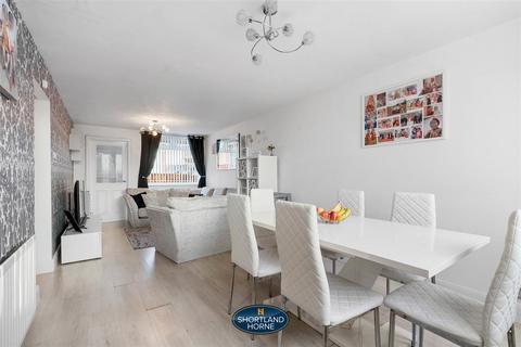 60 Mayflower Drive, Coventry, CV2 5NP