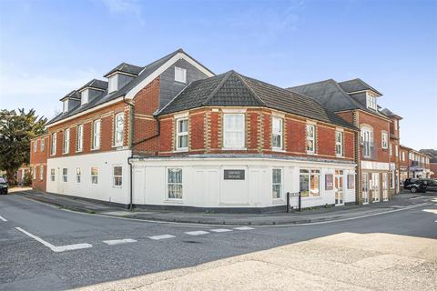 2 bedroom apartment for sale, Newtown Road, Warsash SO31