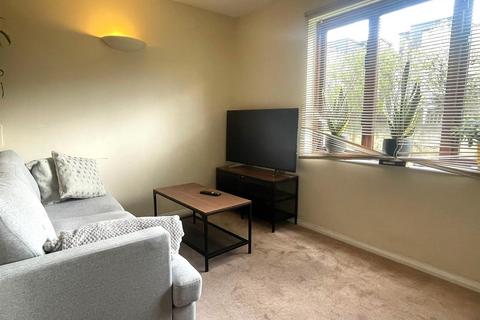 1 bedroom flat to rent, 41 Brocklesby Road, London