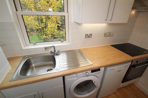 1 bedroom maisonette to rent, Angel Road, Harrow HA1 1JZ