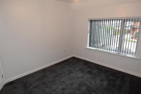 2 bedroom flat to rent, Sladepool Farm Road, Birmingham