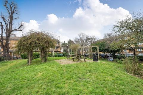 3 bedroom terraced house for sale, Montague Square, Peckham