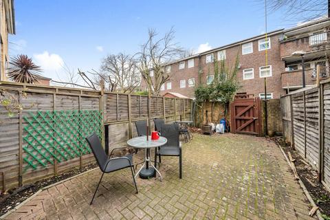 3 bedroom terraced house for sale, Montague Square, Peckham