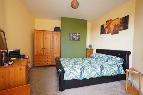 20 Dubb Lane, Bingley, BD16 2NW
