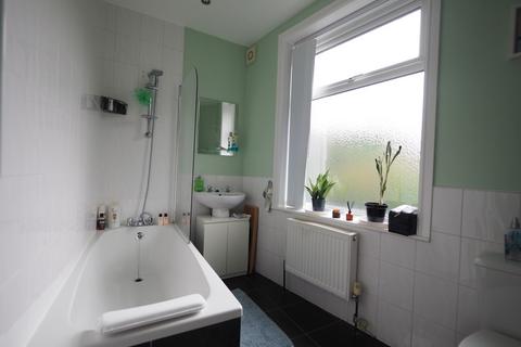 20 Dubb Lane, Bingley, BD16 2NW