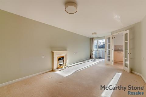 1 bedroom apartment for sale, Benedict Court, Western Avenue, Newbury, RG14 1AR