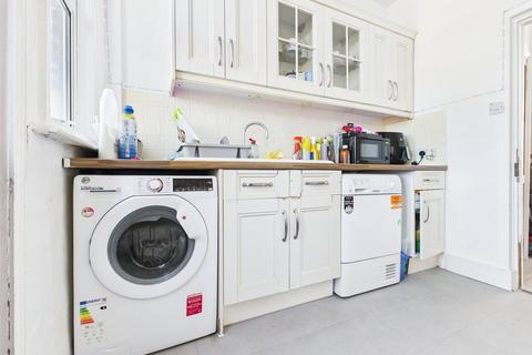 4 bedroom terraced house to rent, Riley Road, Brighton, East Sussex, BN2