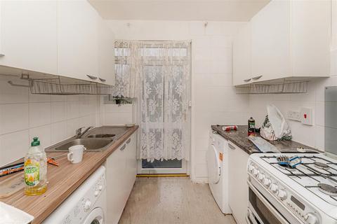 3 bedroom house for sale, Devonshire Gardens, London N17