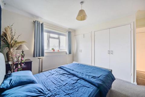 1 bedroom flat for sale, Lower Sunbury,  Surrey,  TW16